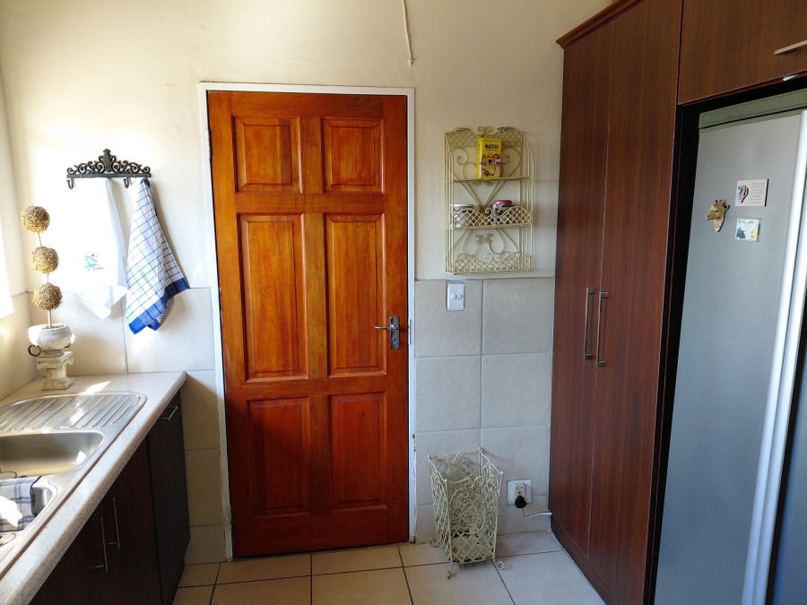 5 Bedroom Property for Sale in Heuwelkruin Eastern Cape